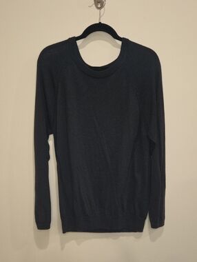 Lululemon Merino Wool Black Crew Neck Sweater - Classic Lightweight Knit